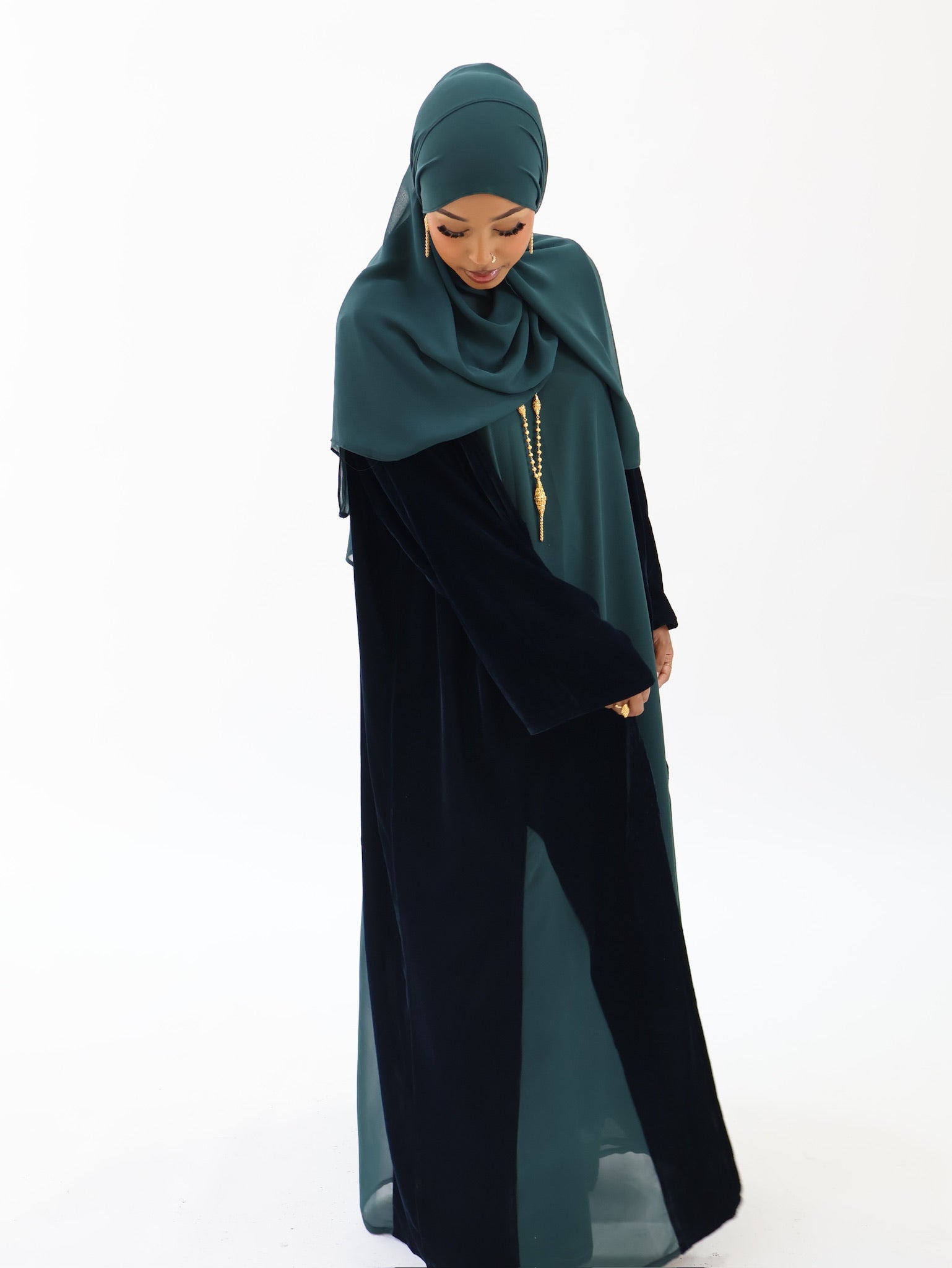 Velvet Chavelle in ‘Teal’ - 3 Piece Abaya Set
