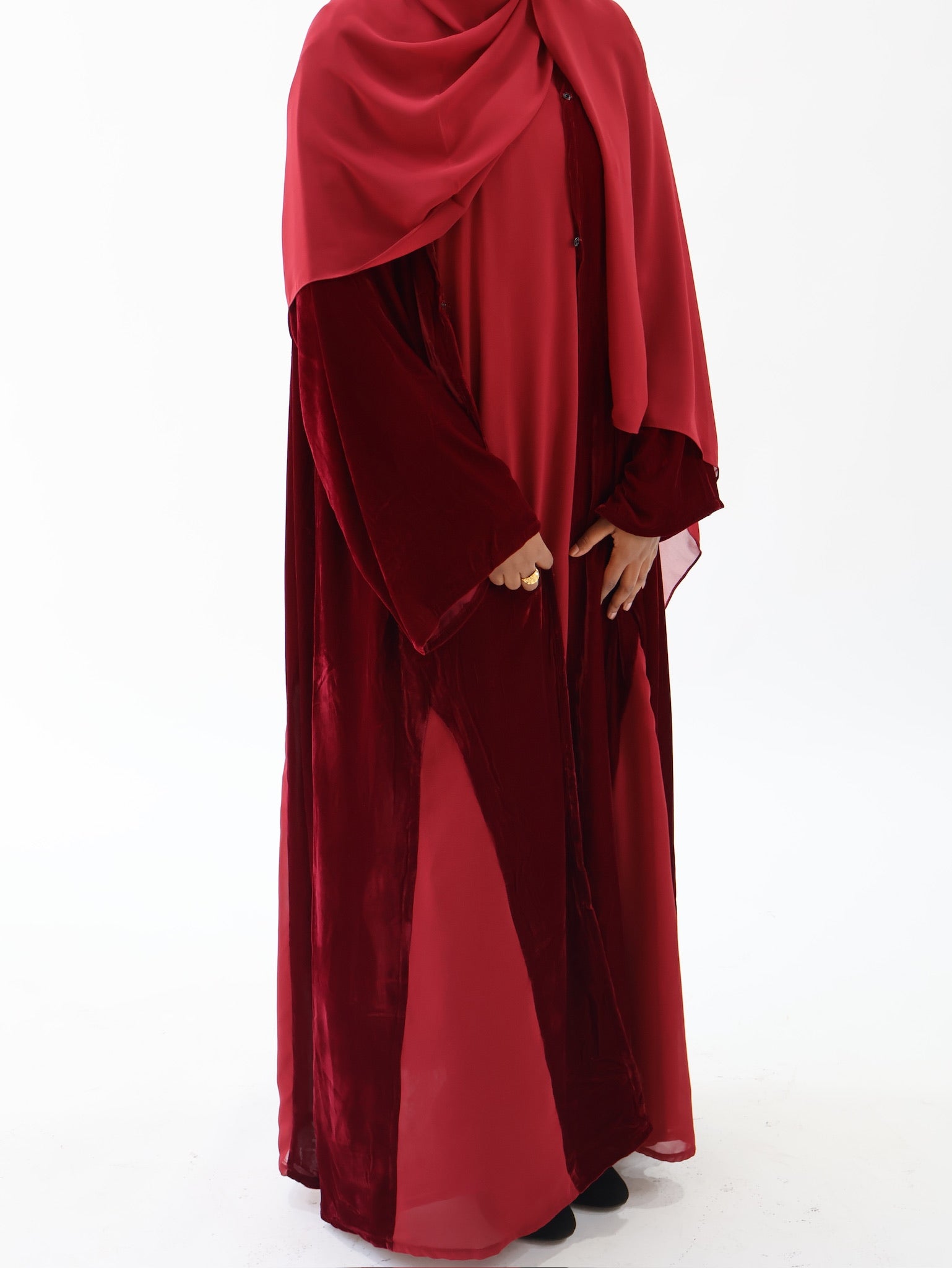 Velvet Chavelle in ‘Burgundy’ - 3 Piece Abaya Set